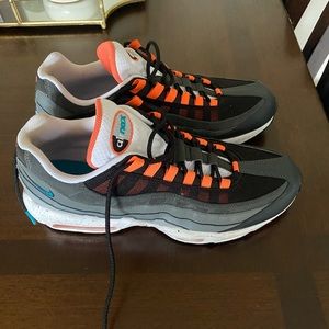 Nike Air Max 95 - “Black Speckled”